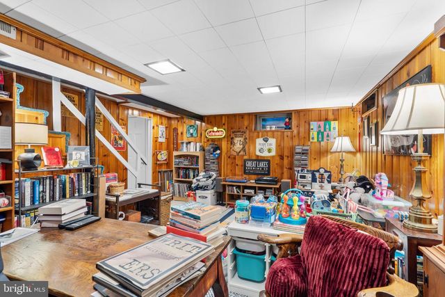 2589 RADCLIFFE RD, Broomall, PA 19008