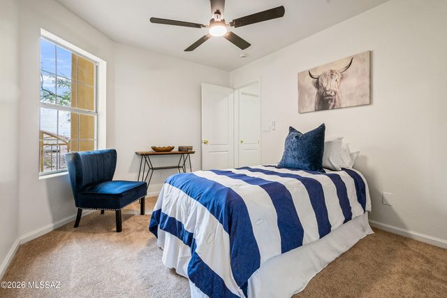 1054 W Squawbush Court, Tucson, AZ 85737