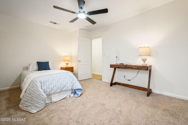 1054 W Squawbush Court, Tucson, AZ 85737