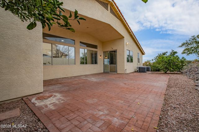 1054 W Squawbush Court, Tucson, AZ 85737