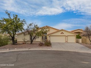 1054 W Squawbush Court, Tucson, AZ 85737