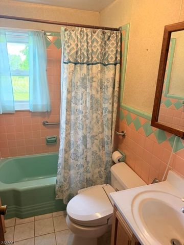 322 CEDAR GROVE LANE, Franklin Twp., NJ 08873