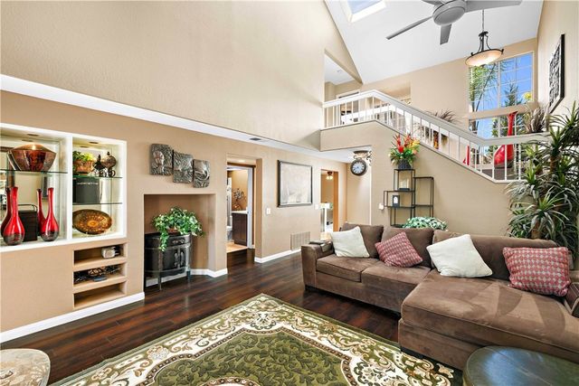 21914 Montagu, Mission Viejo, CA 92692