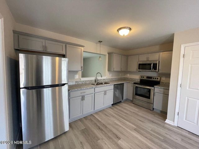 3905 Junipine Court B, Winterville, NC 28590