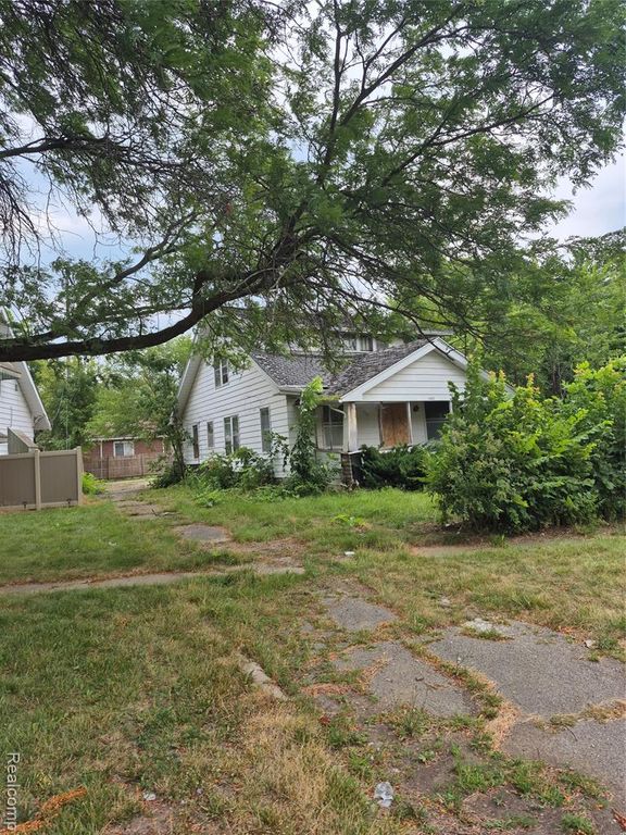 1402 Welch Boulevard, Flint, MI 48504