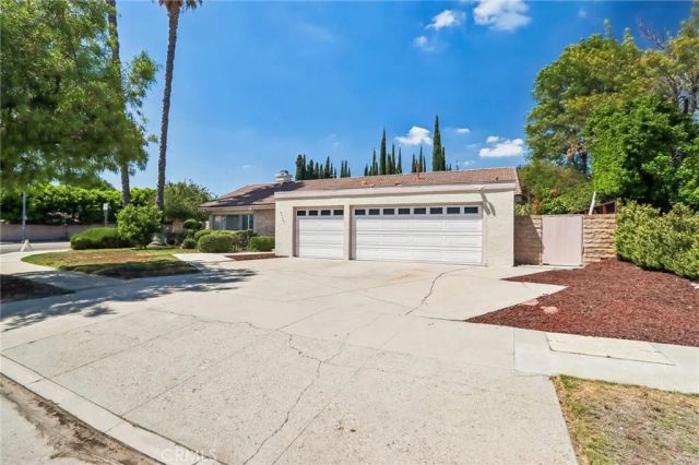 20463 Bermuda Street, Chatsworth, CA 91311