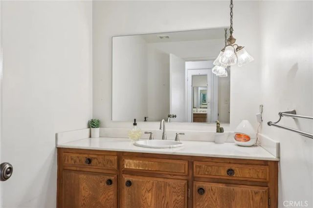 20463 Bermuda Street, Chatsworth, CA 91311