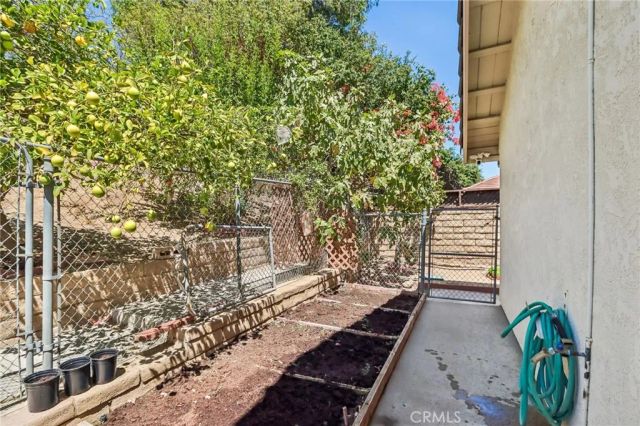 20463 Bermuda Street, Chatsworth, CA 91311