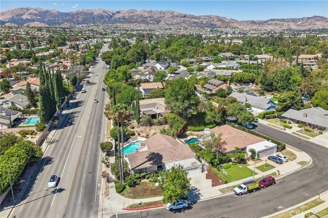 20463 Bermuda Street, Chatsworth, CA 91311