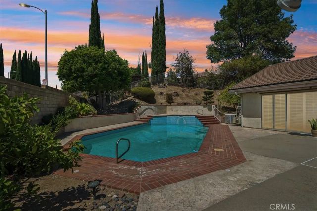 20463 Bermuda Street, Chatsworth, CA 91311