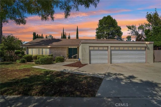 20463 Bermuda Street, Chatsworth, CA 91311