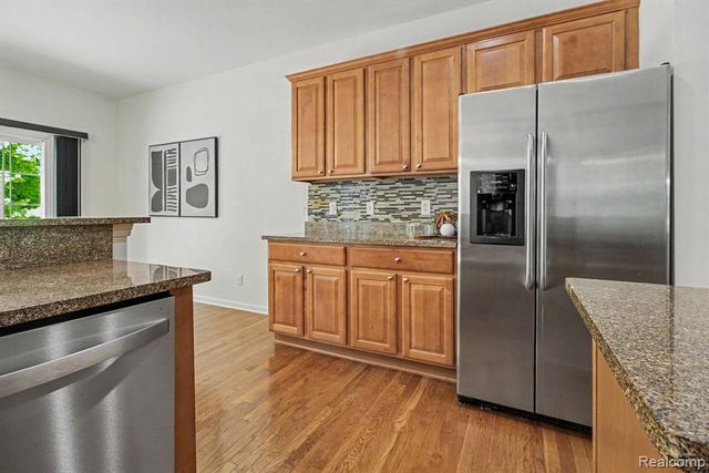 49756 Great Falls Road, Canton, MI 48188