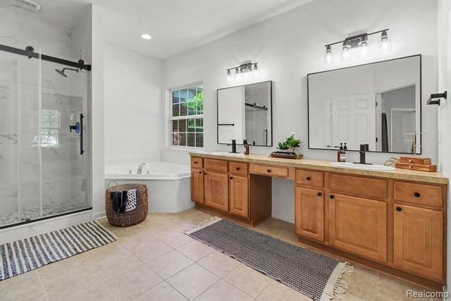 49756 Great Falls Road, Canton, MI 48188