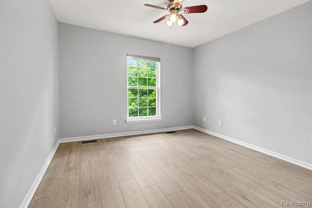 49756 Great Falls Road, Canton, MI 48188