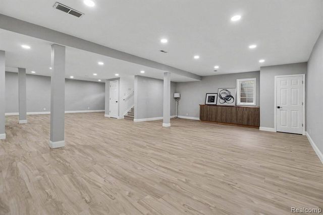49756 Great Falls Road, Canton, MI 48188