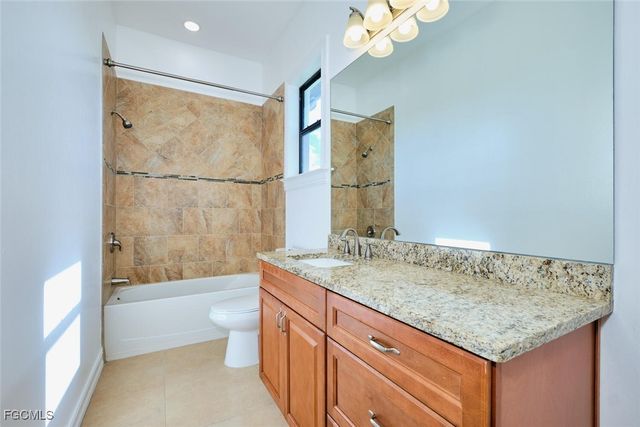 1906 SW 30th TER, Cape Coral, FL 33914