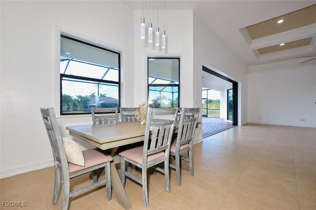 1906 SW 30th TER, Cape Coral, FL 33914