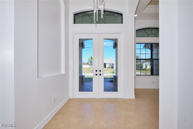 1906 SW 30th TER, Cape Coral, FL 33914