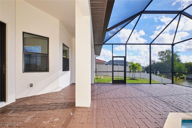 1906 SW 30th TER, Cape Coral, FL 33914