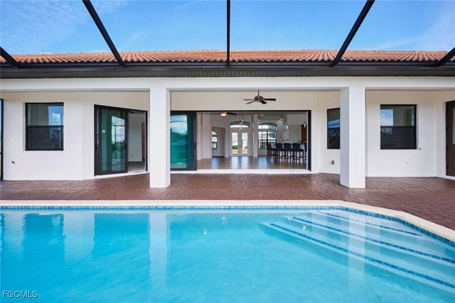 1906 SW 30th TER, Cape Coral, FL 33914