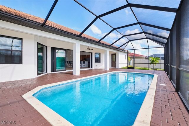 1906 SW 30th TER, Cape Coral, FL 33914