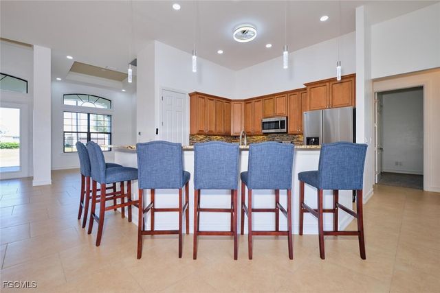 1906 SW 30th TER, Cape Coral, FL 33914