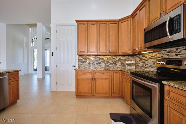 1906 SW 30th TER, Cape Coral, FL 33914