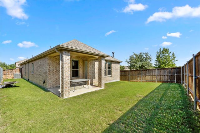 1016 Shire Drive, Aubrey, TX 76227