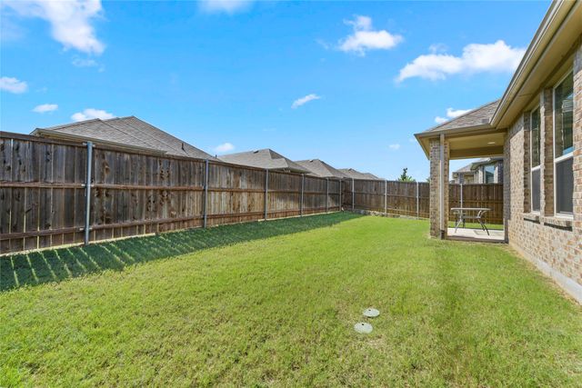 1016 Shire Drive, Aubrey, TX 76227