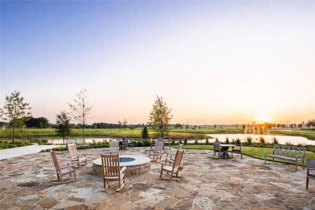 1016 Shire Drive, Aubrey, TX 76227