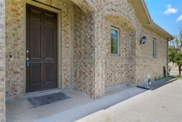 1016 Shire Drive, Aubrey, TX 76227