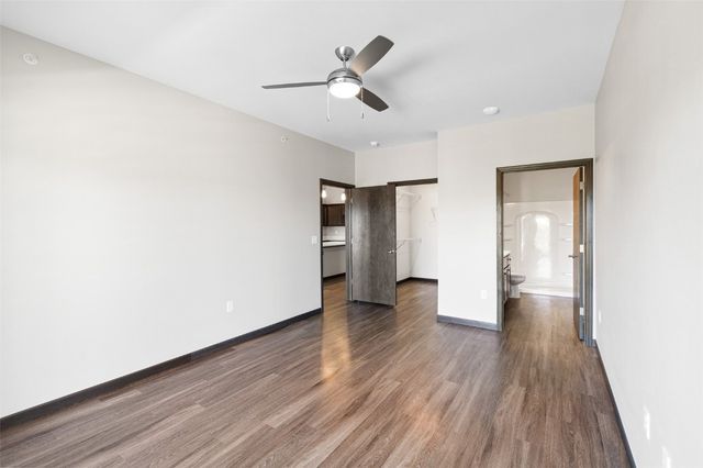 2877 Spring Rose Circle 303, Coralville, IA 52241