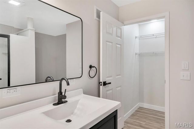 74 Jane Drive, St Peters, MO 63376