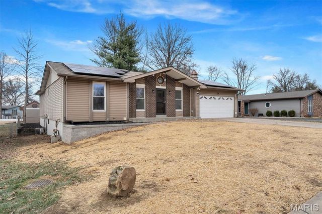 74 Jane Drive, St Peters, MO 63376