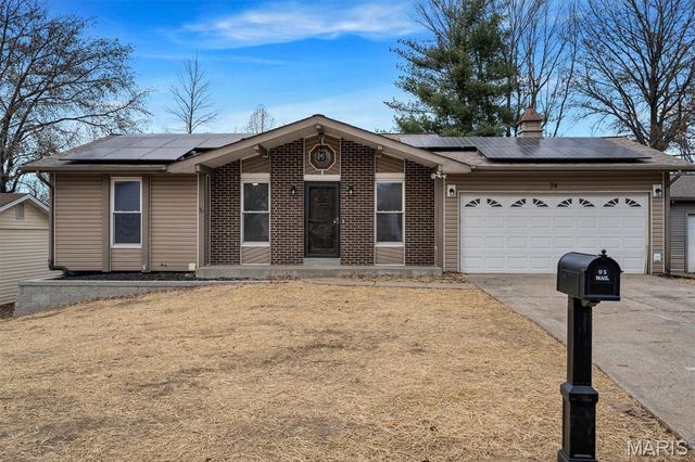 74 Jane Drive, St Peters, MO 63376