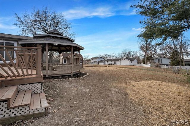 74 Jane Drive, St Peters, MO 63376