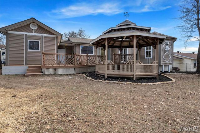 74 Jane Drive, St Peters, MO 63376