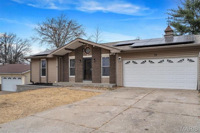 74 Jane Drive, St Peters, MO 63376