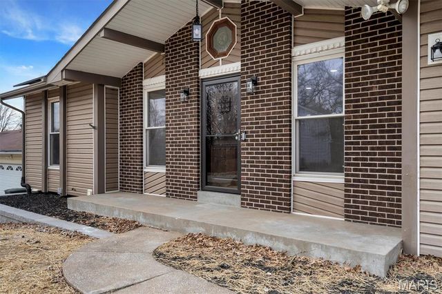 74 Jane Drive, St Peters, MO 63376