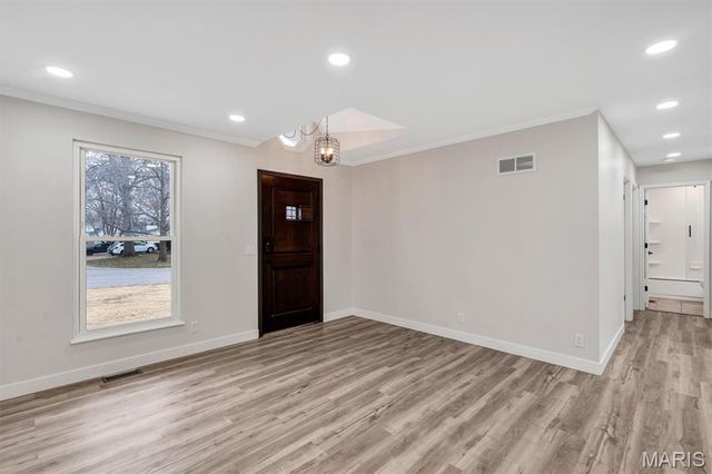 74 Jane Drive, St Peters, MO 63376