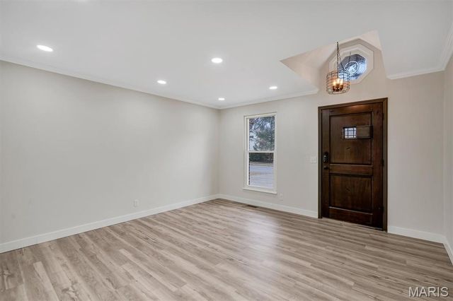 74 Jane Drive, St Peters, MO 63376