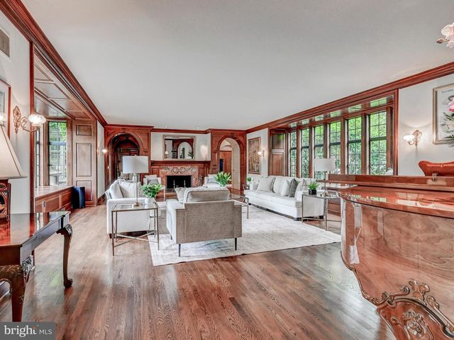 102 COTSWOLD RD, Baltimore, MD 21210