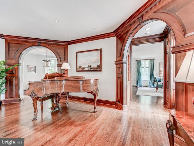 102 COTSWOLD RD, Baltimore, MD 21210