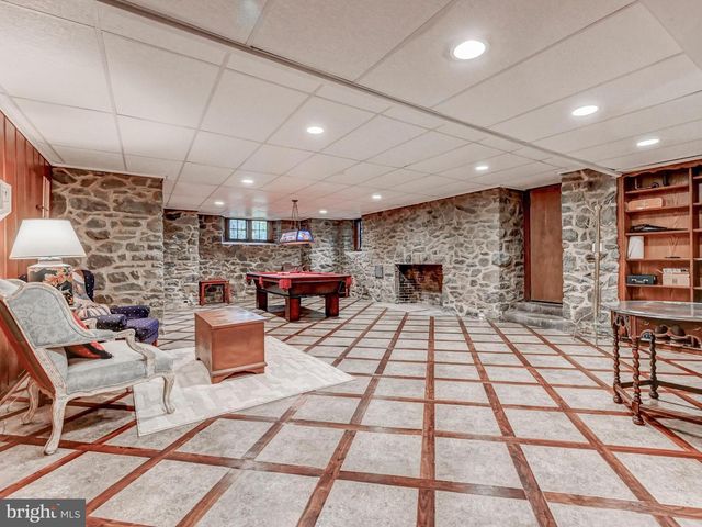 102 COTSWOLD RD, Baltimore, MD 21210