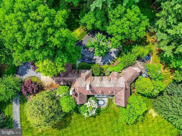102 COTSWOLD RD, Baltimore, MD 21210