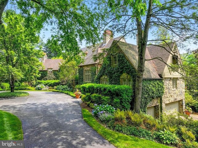 102 COTSWOLD RD, Baltimore, MD 21210