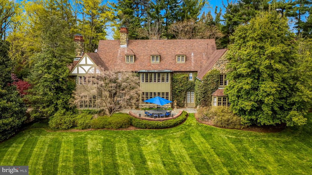102 COTSWOLD RD, Baltimore, MD 21210