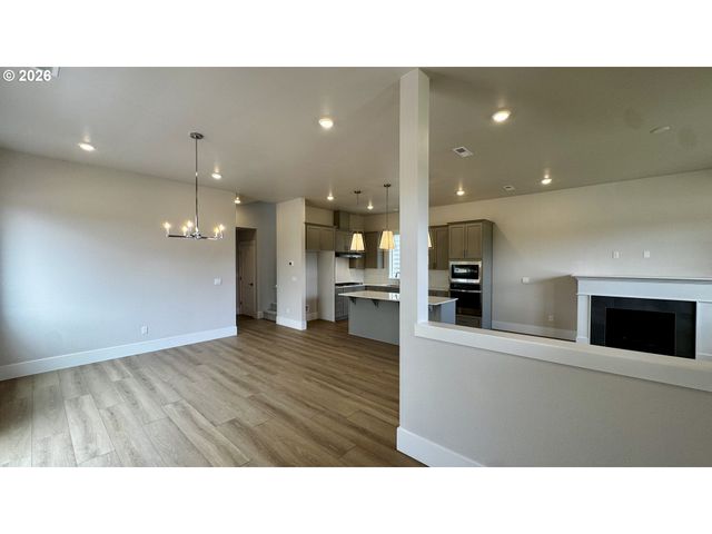 16908 Sw Pomelo Dr, King City, OR 97140