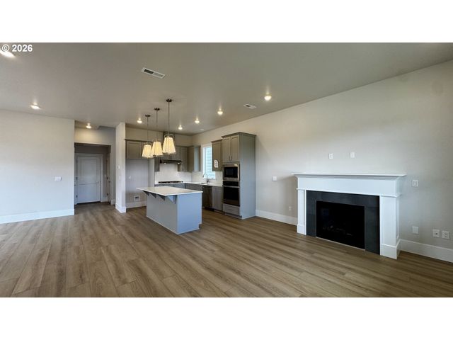 16908 Sw Pomelo Dr, King City, OR 97140