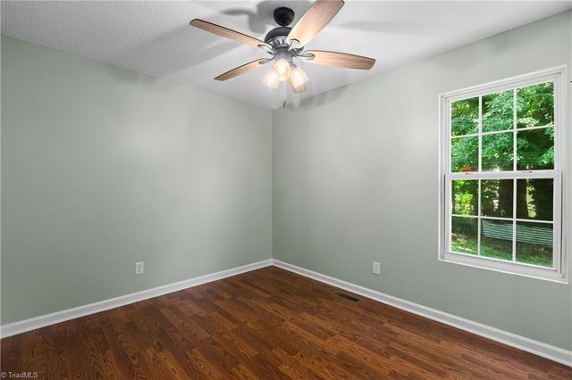 1650 Billy Drive, Winston-salem, NC 27107